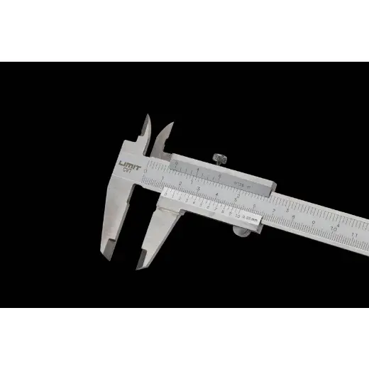Suwmiarka analogowa ze śrubą blokującą 150 mm