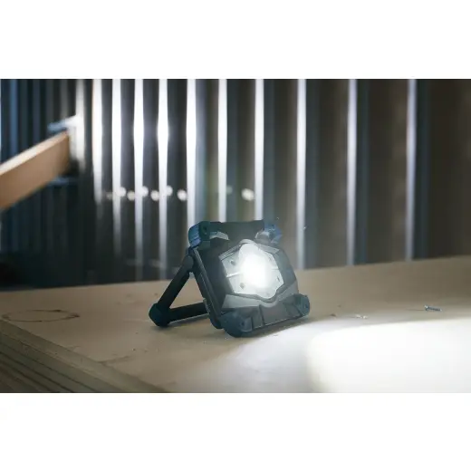 Lampa robocza Flash 3000 WR RE
