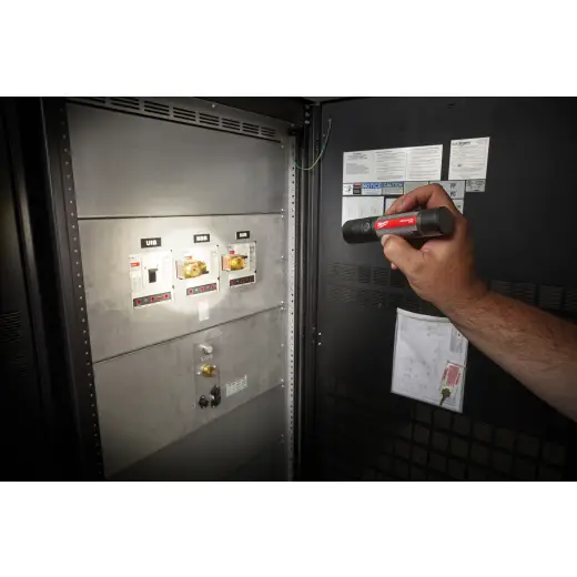 Latarka kieszonkowa USB L4 FMLED 800lm IP67 | 4933479770