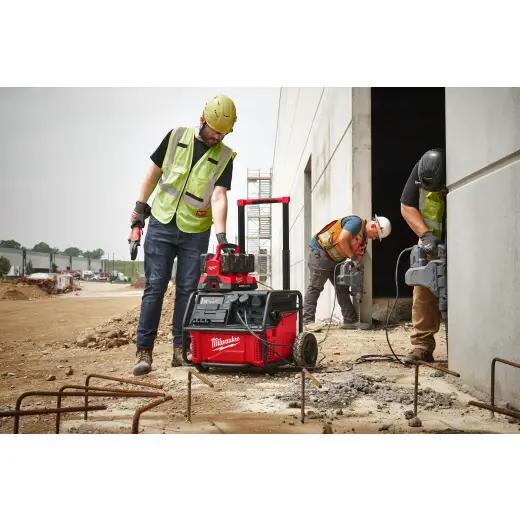 Generator prądu ROLL-ON™, Mobilny zasilacz 7200/ 3600 W 2.5 kWh IRPSUOP2500  | 4933492133